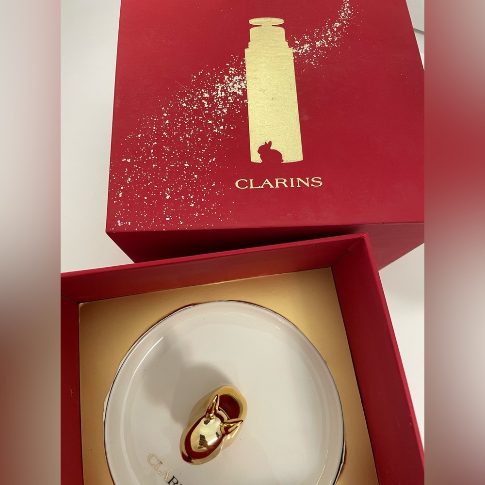 Clarins gift Bunny Ceramic plate - Picture 8 of 9